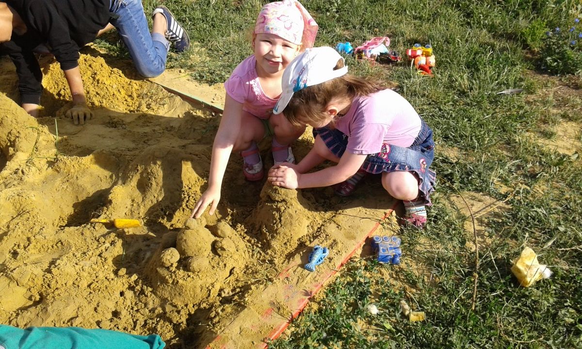Строим замок из песка.