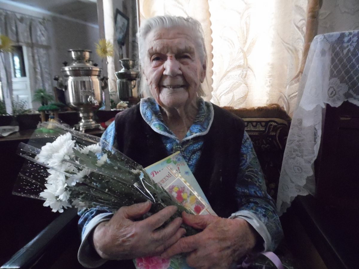 Самой старейшей жительнице района 102 года