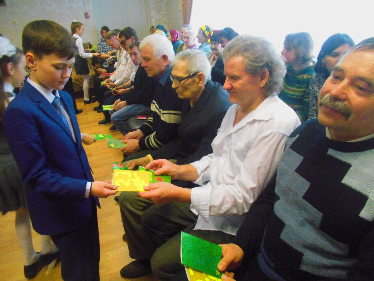 Праздничное мероприятие, посвященное Дню защитника Отечества в Инсарском доме — интернате для престарелых и инвалидов