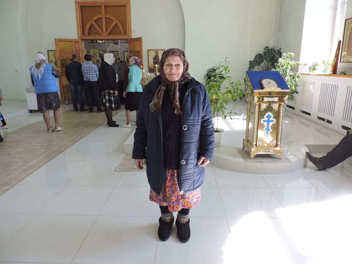 Посещение церкви  получательницы социальных услуг Новочадовского филиала ГБСУСОССЗН РМ «Заречный дом-интернат для престарелых и инвалидов»