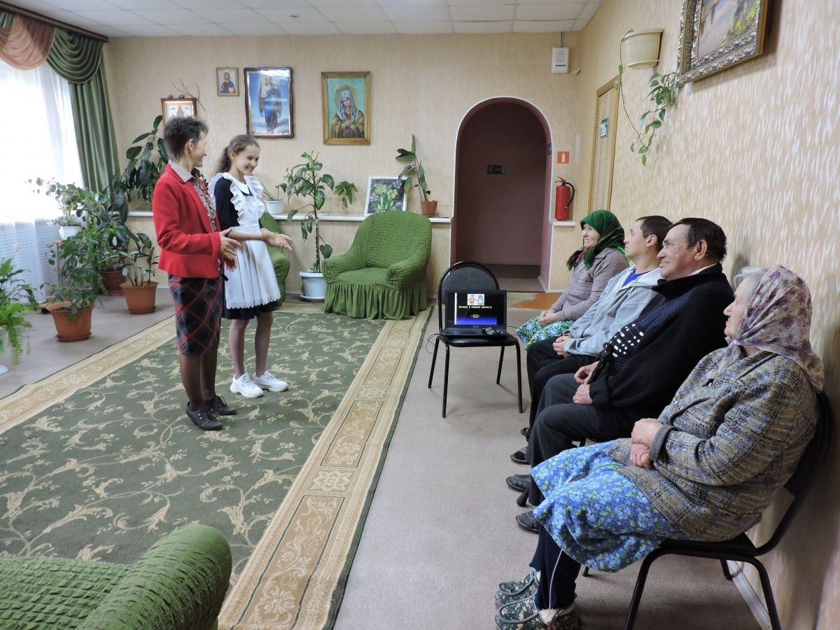 Посещение волонтерами  Новочадовский филиал ГБСУСОСС ЗН РМ «Заречный дом-интернат для престарелых и инвалидов»