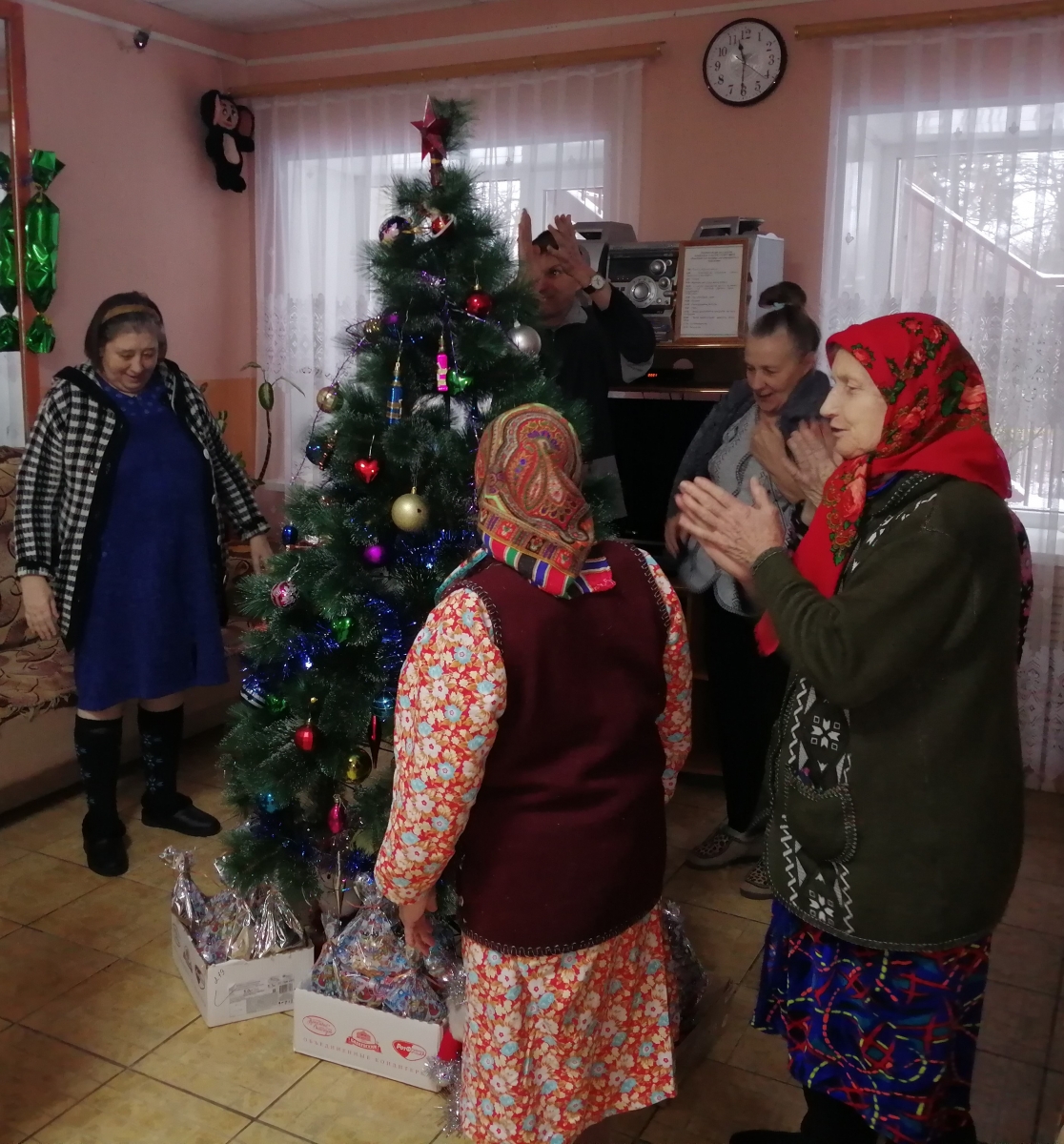 Новогодний праздник в ГБСУСОССЗН РМ «Заречный дом-интернат для престарелых и инвалидов»