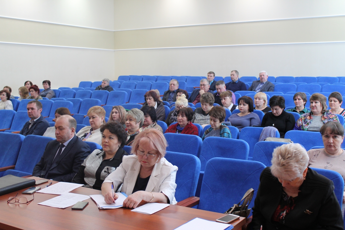 Об организации работы по снижению бедности в Республике Мордовии, в том числе в рамках оказания государственной социальной помощи на основании социального контракта