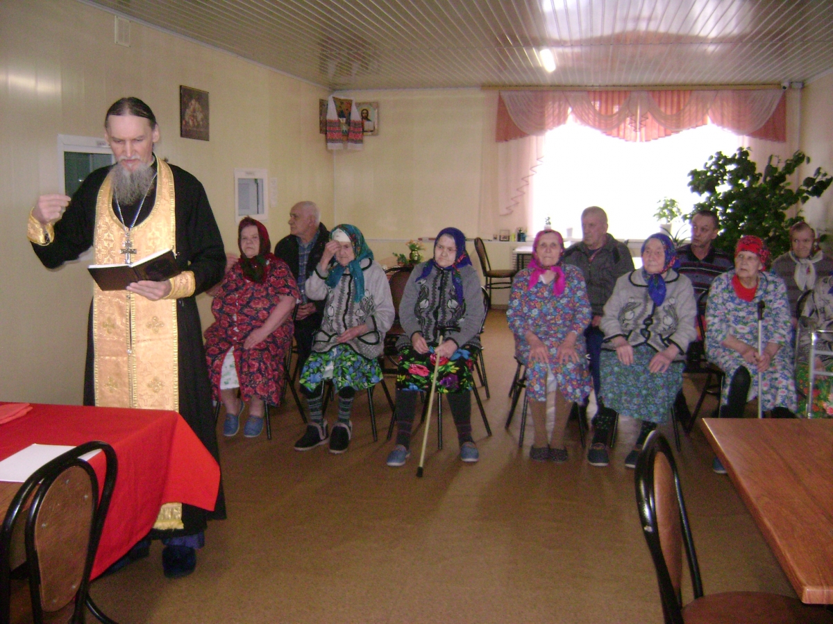 Посещение отца Архипа Старошайговский филиал ГБСУ СОССЗН РМ «Заречный дом-интернат для престарелых и инвалидов»