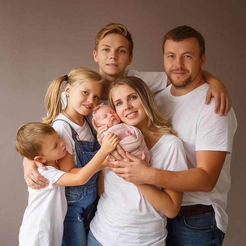 Третий и последующий ребенок в семье дает право на ежемесячную денежную выплату в размере величины прожиточного минимума, установленного в Республике Мордовия для детей