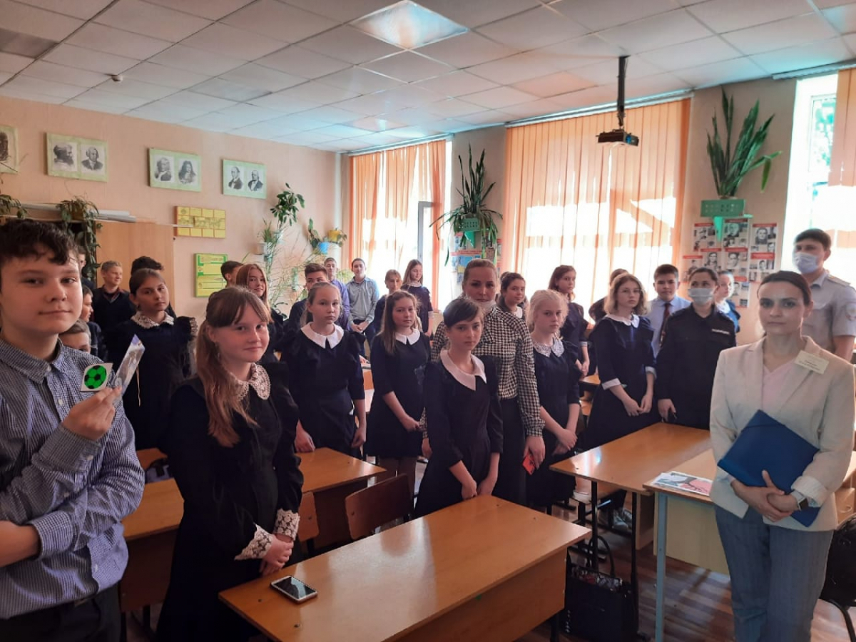 Психолог ГКУ провел с учащимися Лямбирской средней школы № 1 беседу о профилактике зависимостей