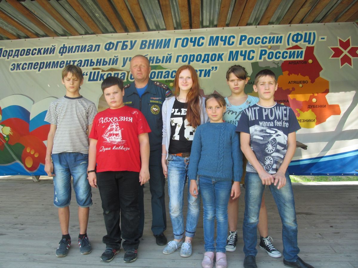 Воспитанники Воскресной школы и детского приюта «Надежда» посетили Большеберезниковский район.