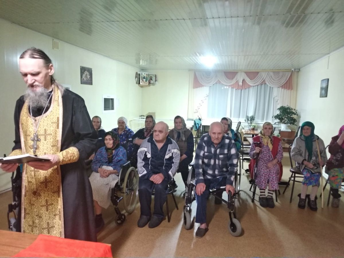 Посещение отца Архипа Старошайговский филиала ГБСУ СОССЗН РМ «Заречный дом-интернат для престарелых и инвалидов»