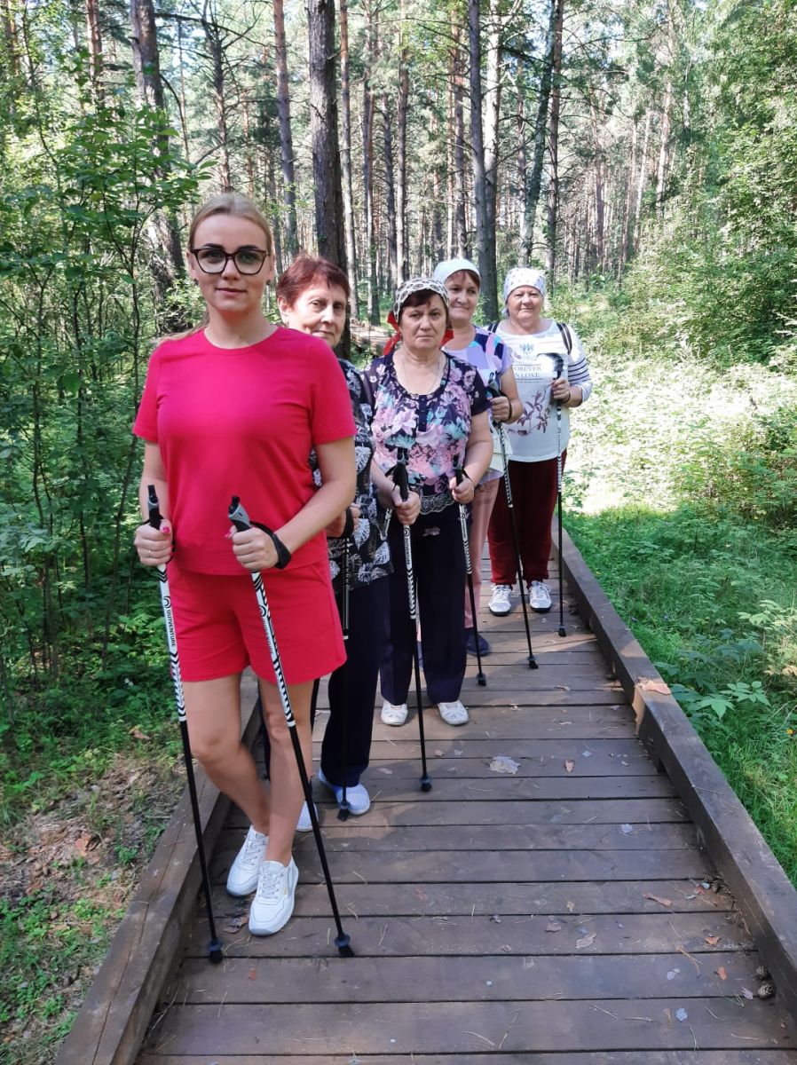 Скандинавская ходьба в Отделении дневного пребывания
