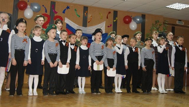 Дети приюта поздравили с Днем защитника Отечества мужчин Министерства социальной защиты населения РМ