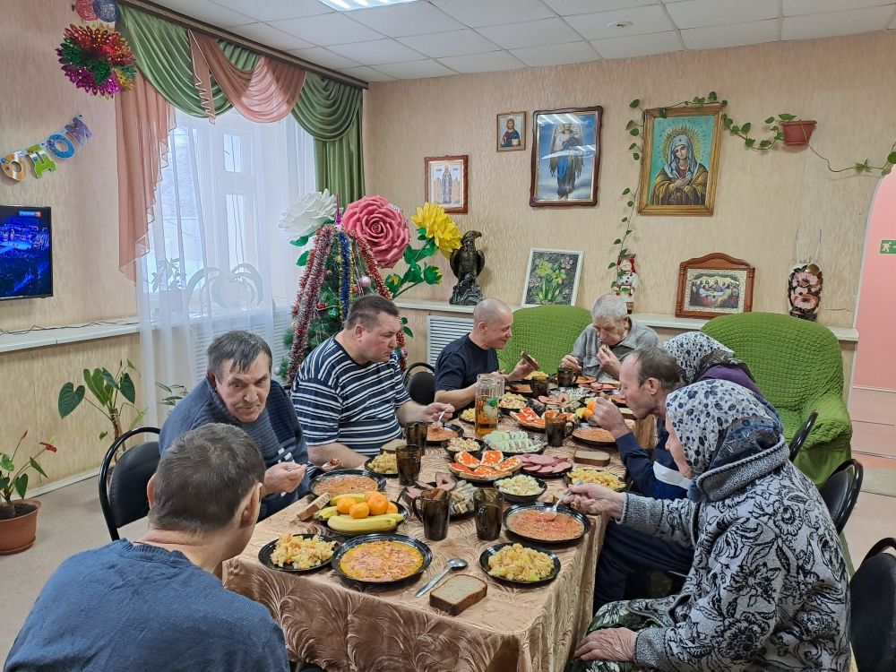 Встречаем Новый 2024 года в Новочадовском филиале ГБСУСОССЗН РМ «Заречный дом-интернат для престарелых и инвалидов»