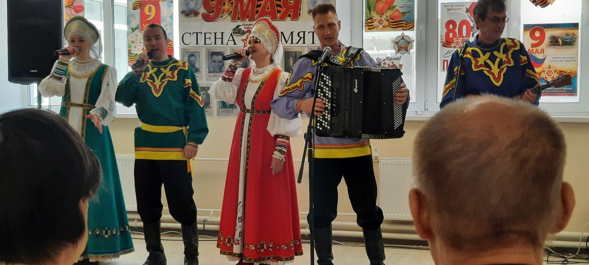 Праздничный концерт к Дню Победы Праздничный концерт к Дню Победы