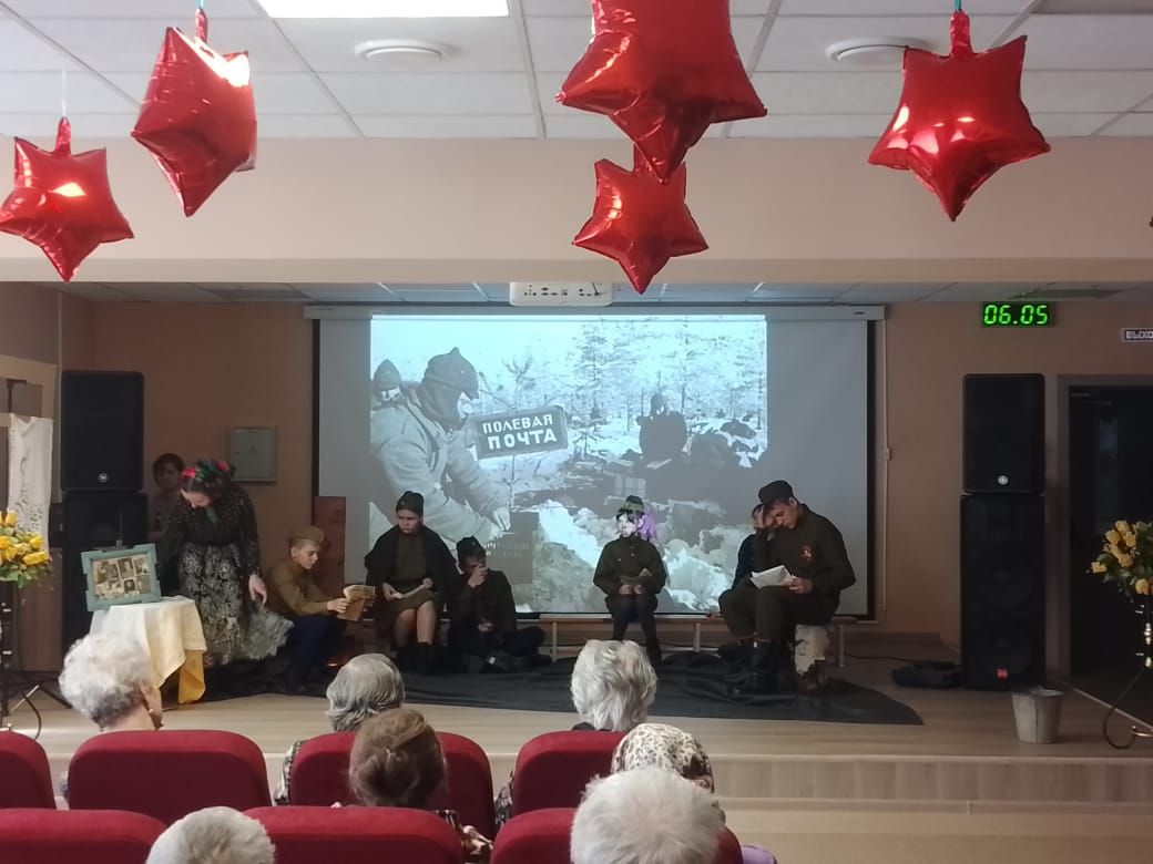 Школьники представили театральную постановку о войне Школьники представили театральную постановку о войне