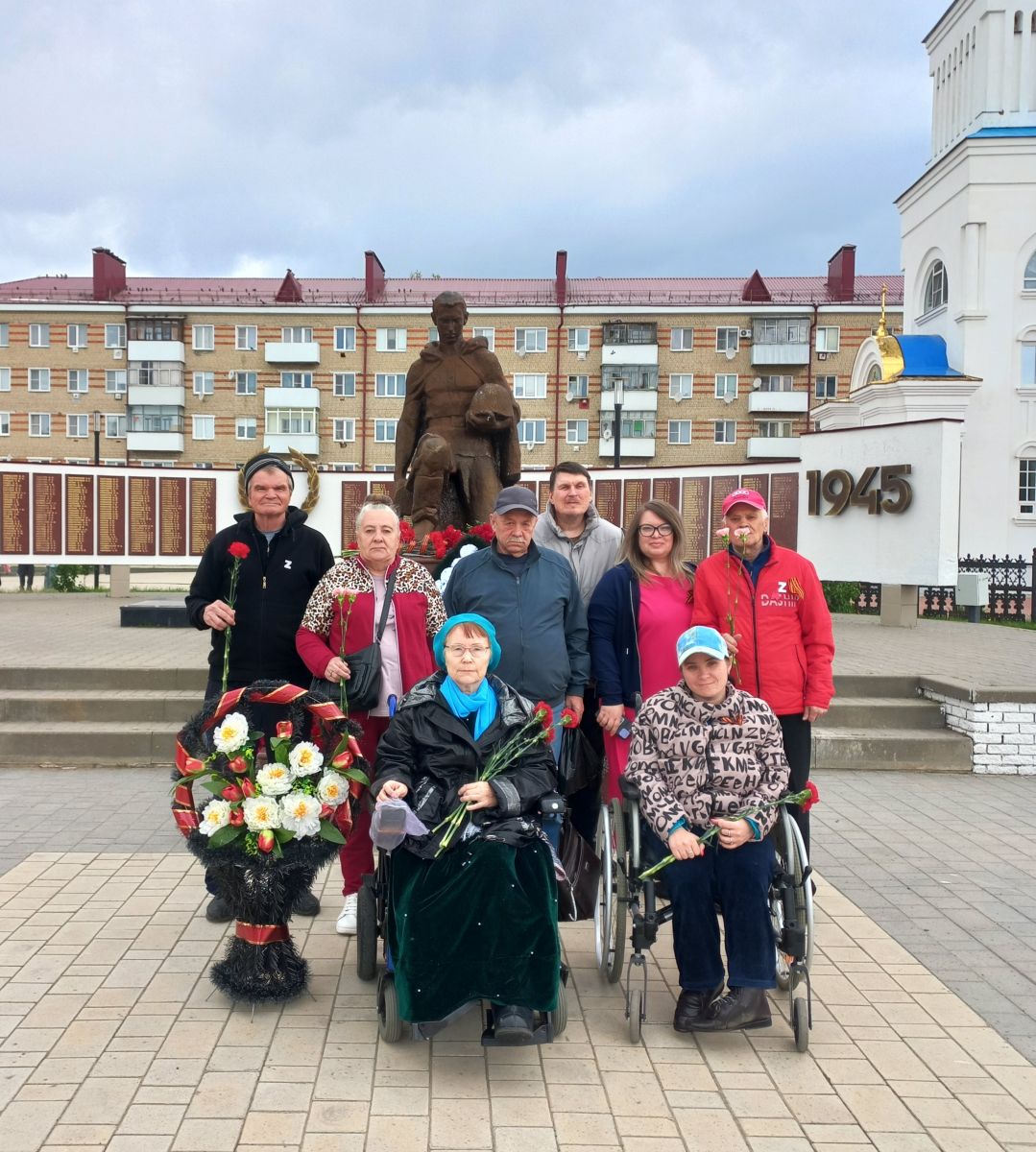 Митинг и возложение цветов в честь 80-летия Победы! Митинг и возложение цветов в честь 80-летия Победы!