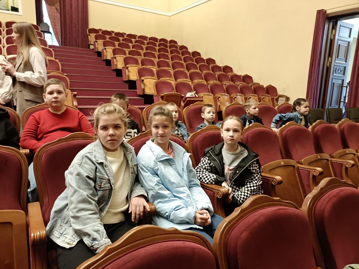 "Летучий корабль" "Летучий корабль"