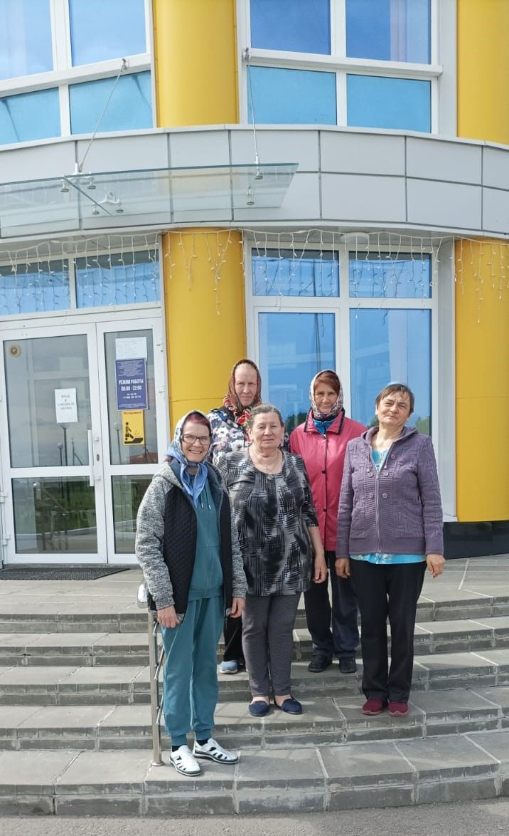 Оздоровительное плавание для пожилых людей Оздоровительное плавание для пожилых людей