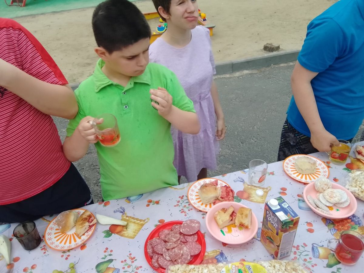 Праздничный стол Праздничный стол