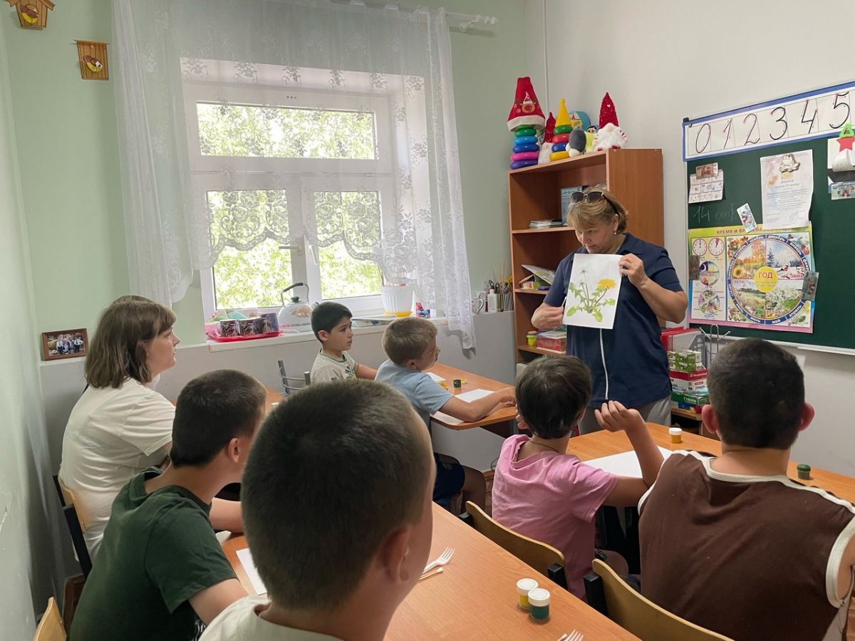 Конкурс «Юный художник» (рисование одуванчика нетрадиционным способом) Конкурс «Юный художник» (рисование одуванчика нетрадиционным способом)