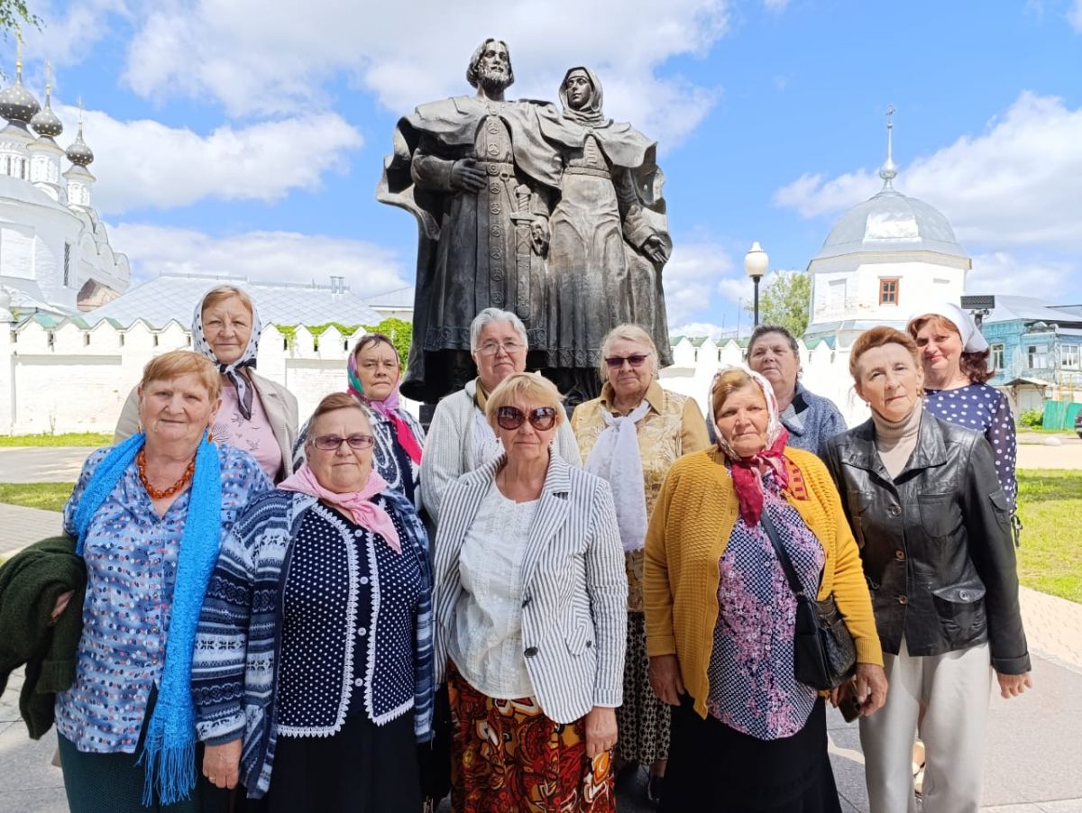 «В гости к Петру и Февронии» «В гости к Петру и Февронии»