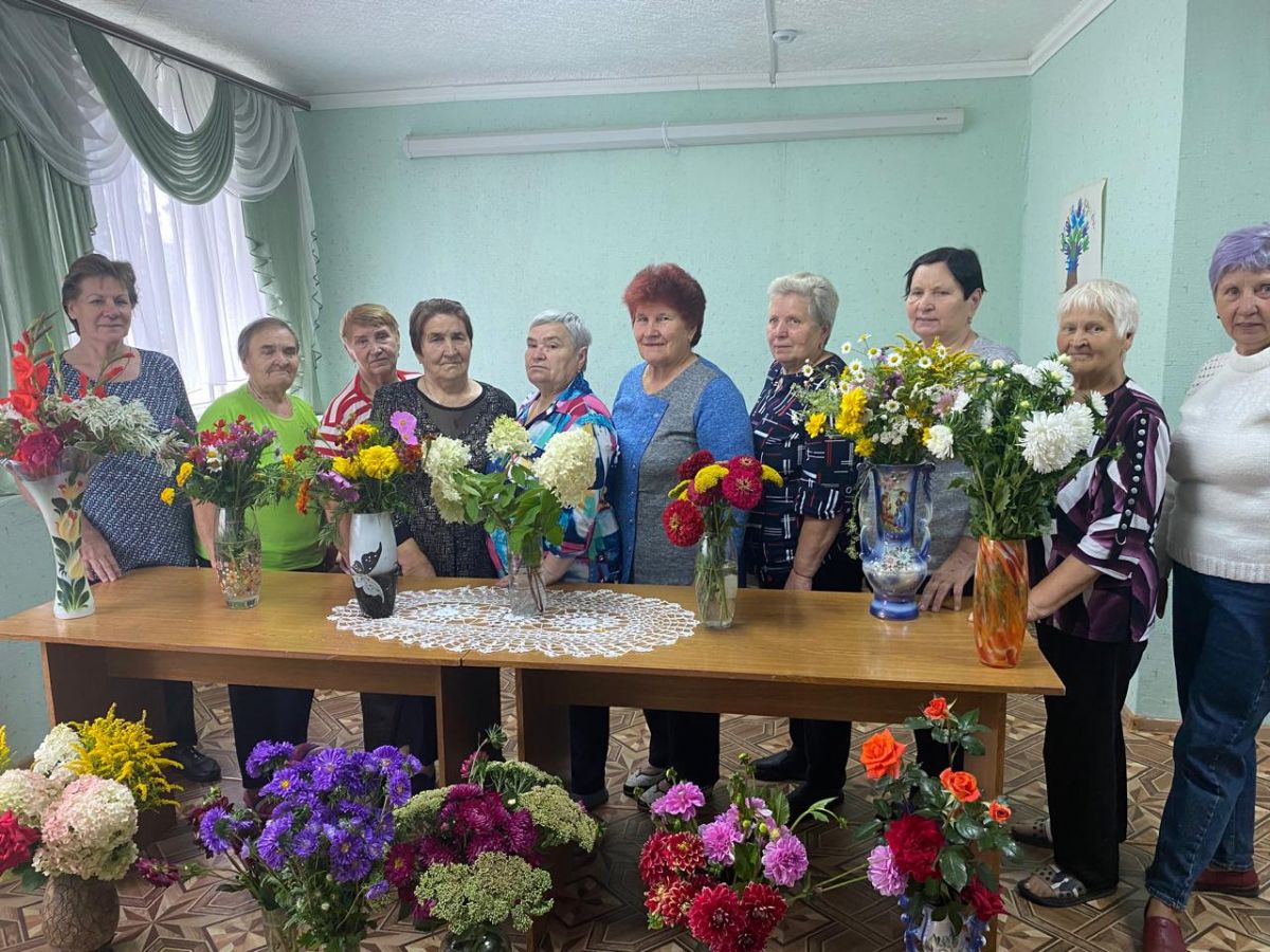 Выставка "Цветочное настроение" Выставка "Цветочное настроение"