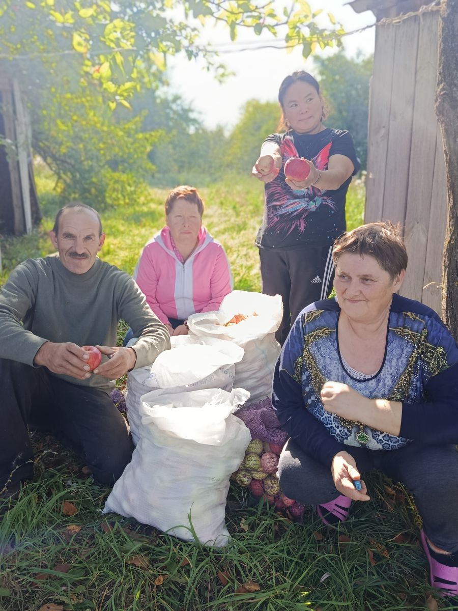 Наступила золотая осень - пора щедрого урожая и традиций Наступила золотая осень - пора щедрого урожая и традиций