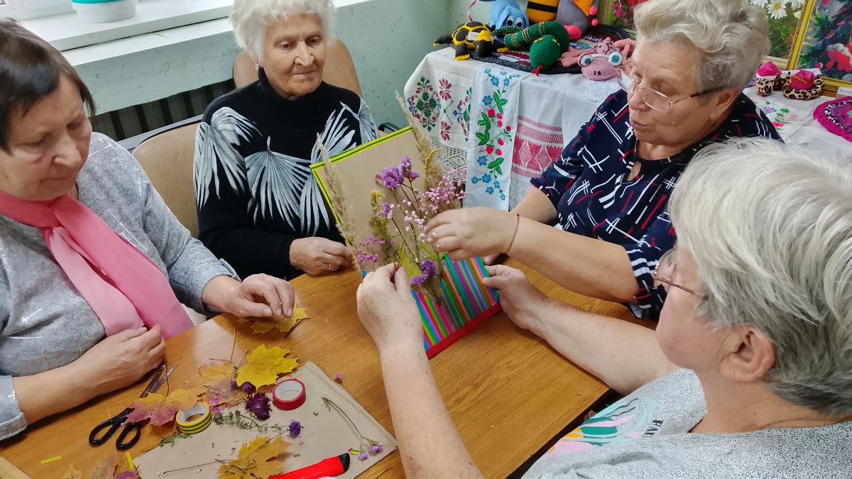 Осенняя сказка в гербарии: мастер-класс, согревающий душу