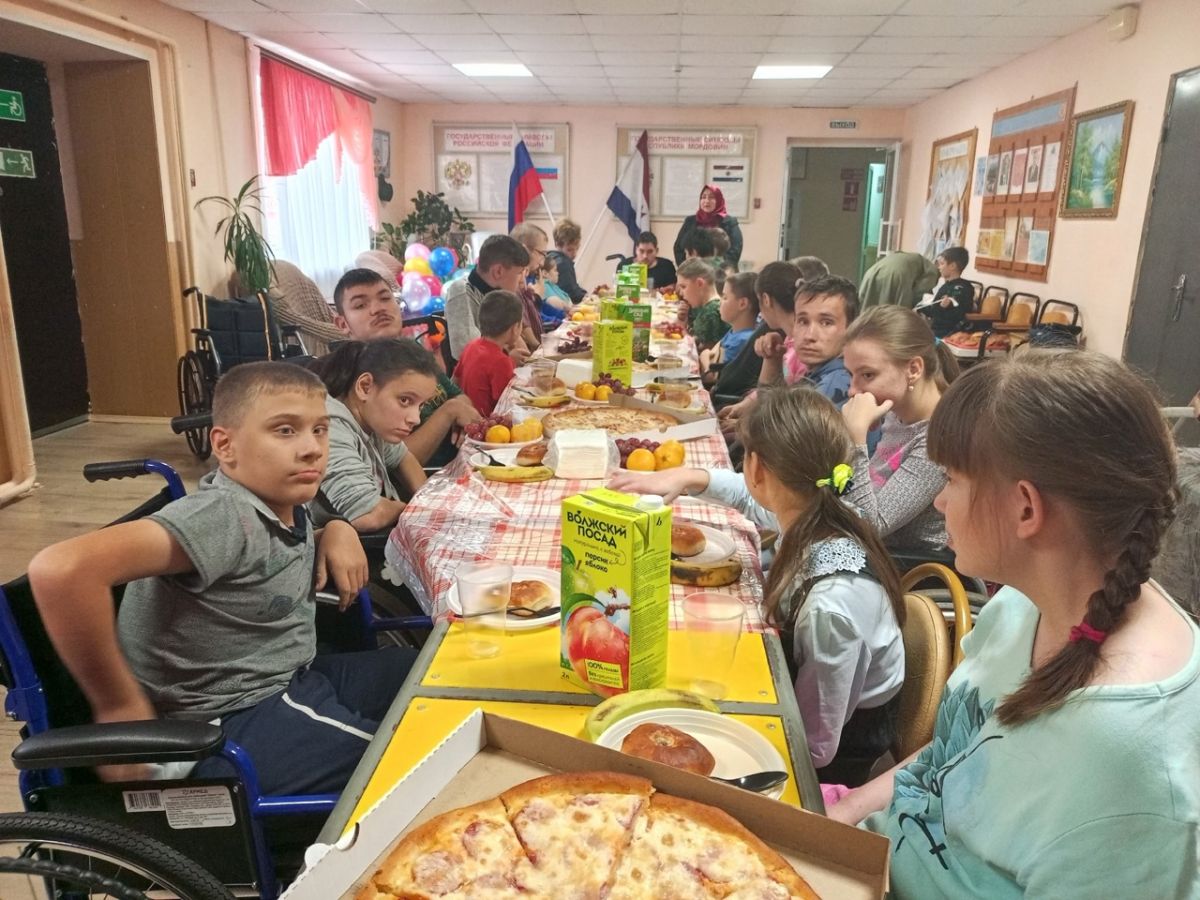 Наших ребят снова посетили представители Союза Мусульманок Мордовии с руководителем Абдулловой Лилией Юнировной Наших ребят снова посетили представители Союза Мусульманок Мордовии с руководителем Абдулловой Лилией Юнировной