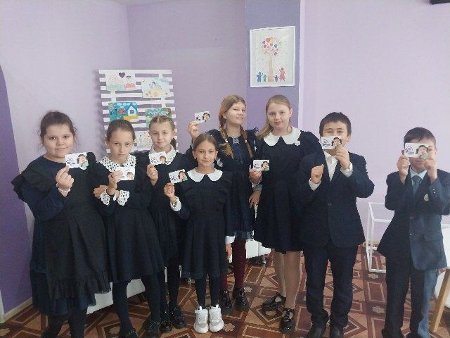 Детский телефон доверия 8-800-2000-122