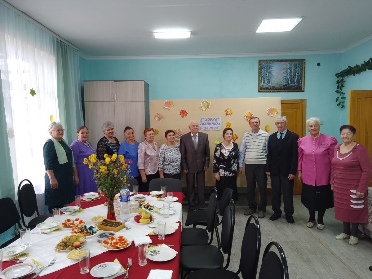 Поздравительная программа " А что нам года…!» Поздравительная программа " А что нам года…!»