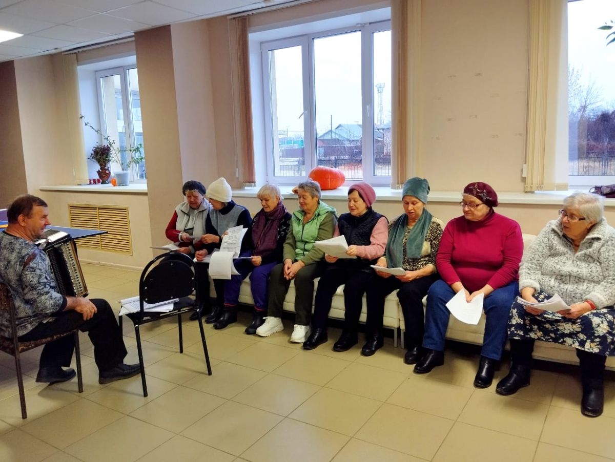 О занятиях с гражданами пожилого возраста