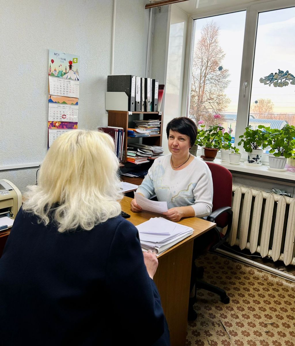 В рамках Всероссийского дня правовой помощи детям, юрисконсульт нашего учреждения Гречишкина Т.В. провела индивидуальные беседы с родителями, воспитывающие детей