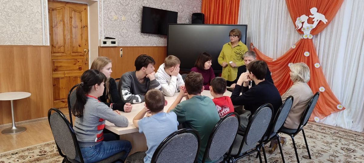 Закон – не игра: судьи встретились с подростками за круглым столом