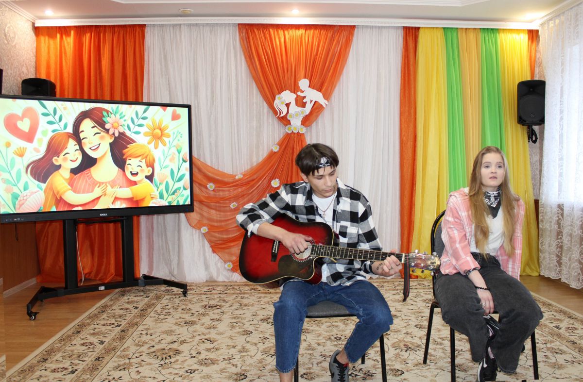 Нашим мамам посвящаем…