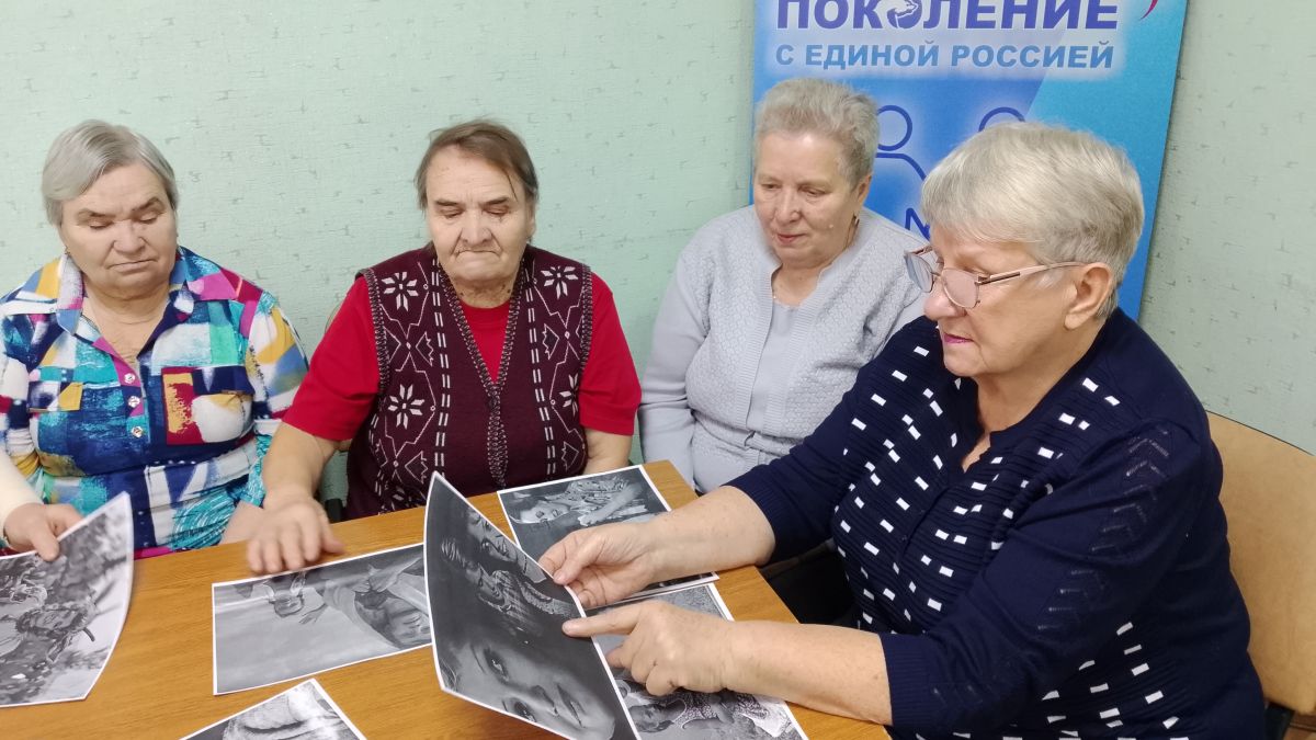 В группах отделения дневного пребывания прошли мероприятия, посвященные одному из самых трогательных семейных праздников – Дню матери