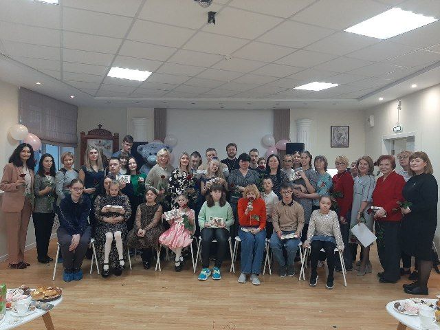 Праздничный калейдоскоп "О той, что дарует нам жизнь и тепло"