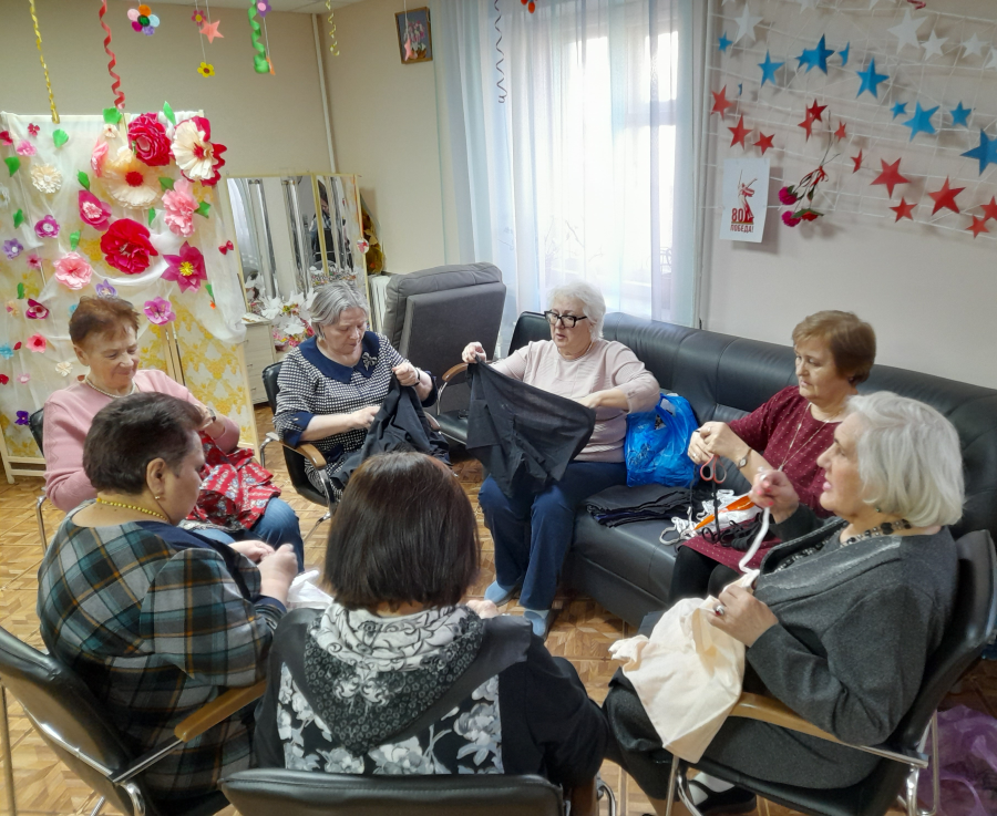 С миру по нитке - а бойцам огромная помощь