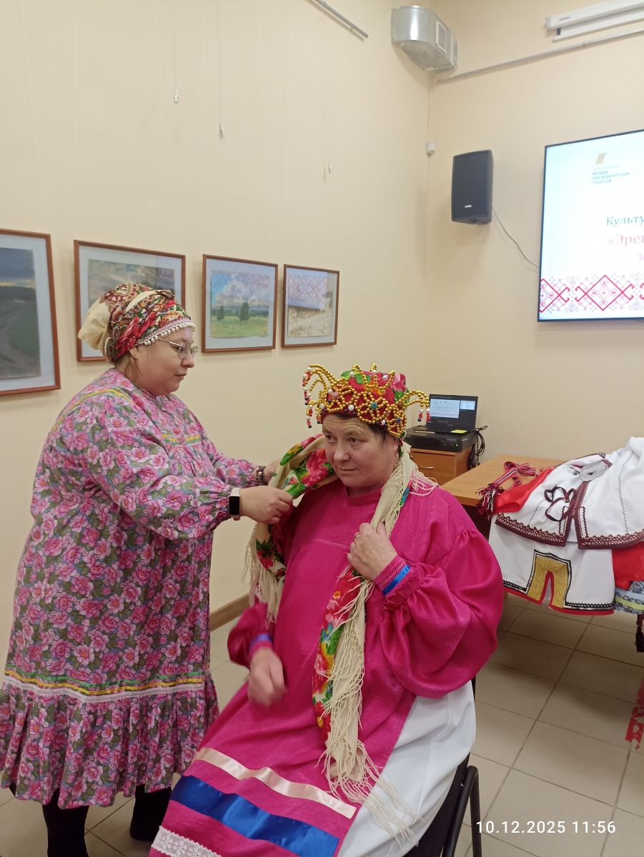 10 декабря получатели услуг вновь посетили Инсарский  историко-краеведческий музей, где приняли участие в культурно - просветительском проекте «Эрек  кяль. Поладома. Живой язык. Продолжение»