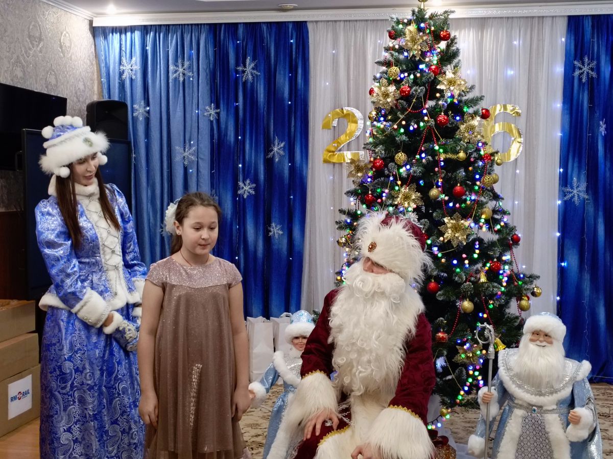 Подари детям праздник!