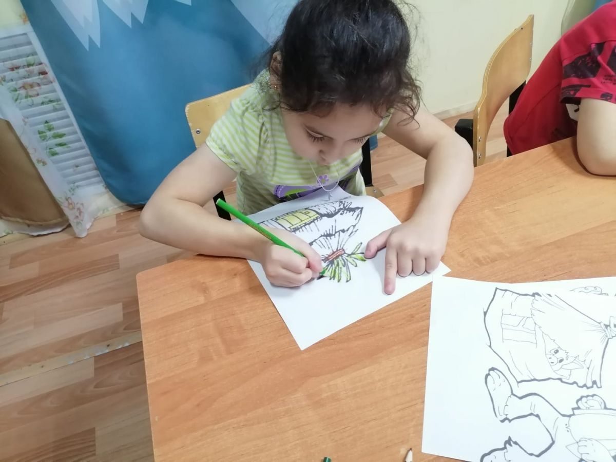 Рисование &laquo;Домики трёх поросят&raquo;