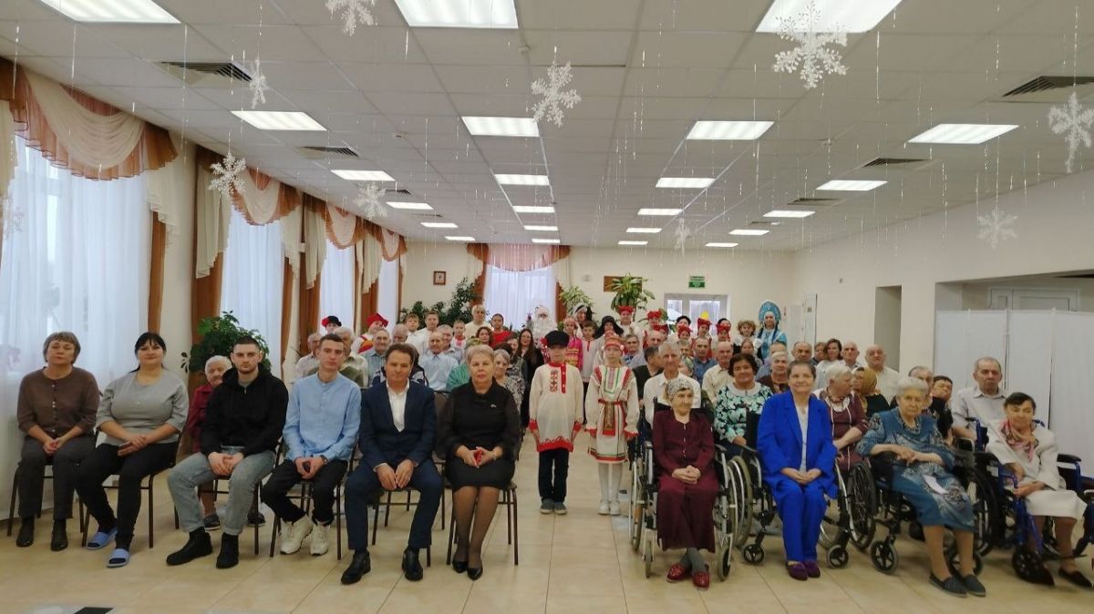 Вручение новогодних подарков