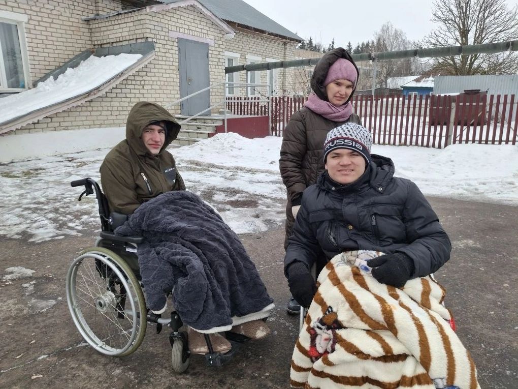 Когда за окном кружится снег, а воздух пахнет морозом &mdash; самое время для зимней прогулки!