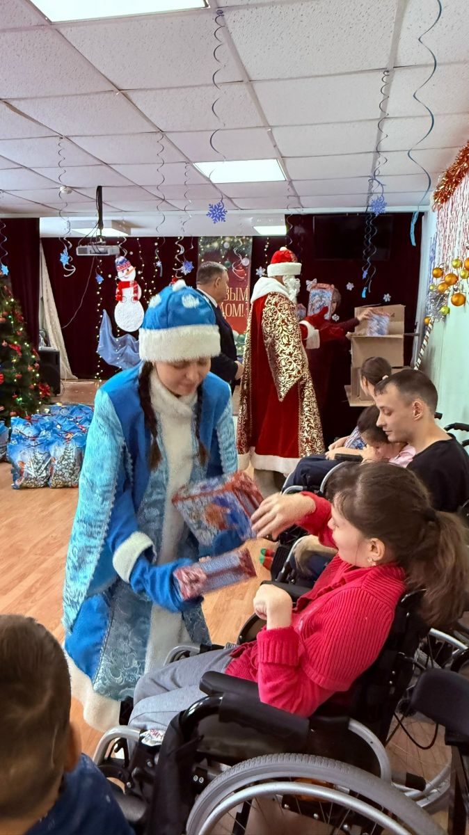 В преддверии Нового года  в Темниковском детском доме - интернате прошёл тёплый и добрый праздничный день