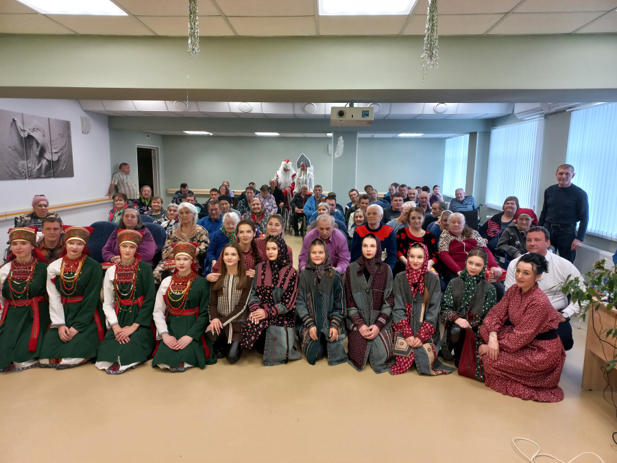 С наступающим Новым годом!!!!