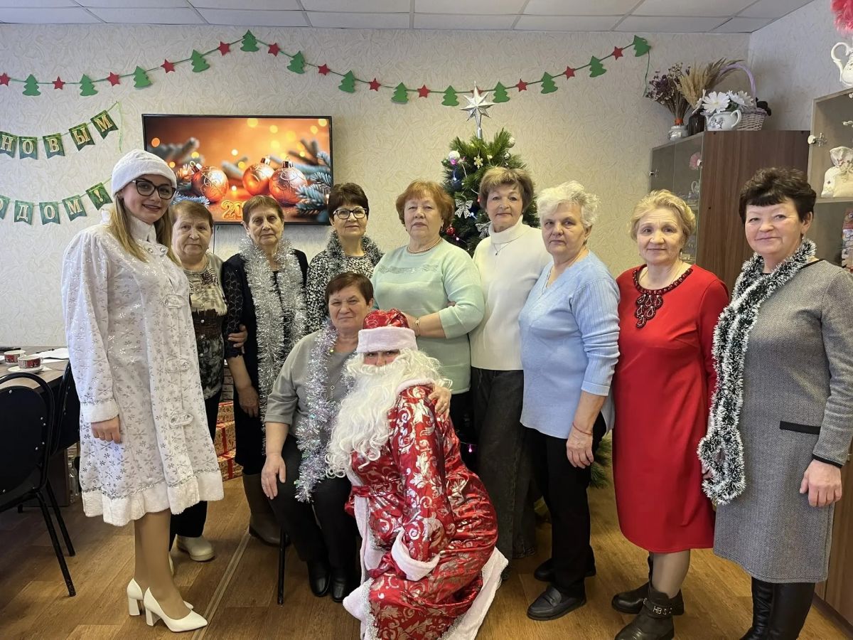 "Старый год кончается, новый начинается!"