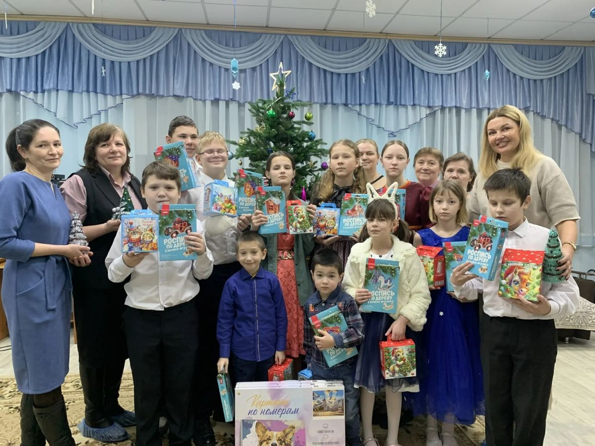 Работники аппарата Краснослободского районного суда Республики Мордовия поздравили ребят с наступающим Новым годом