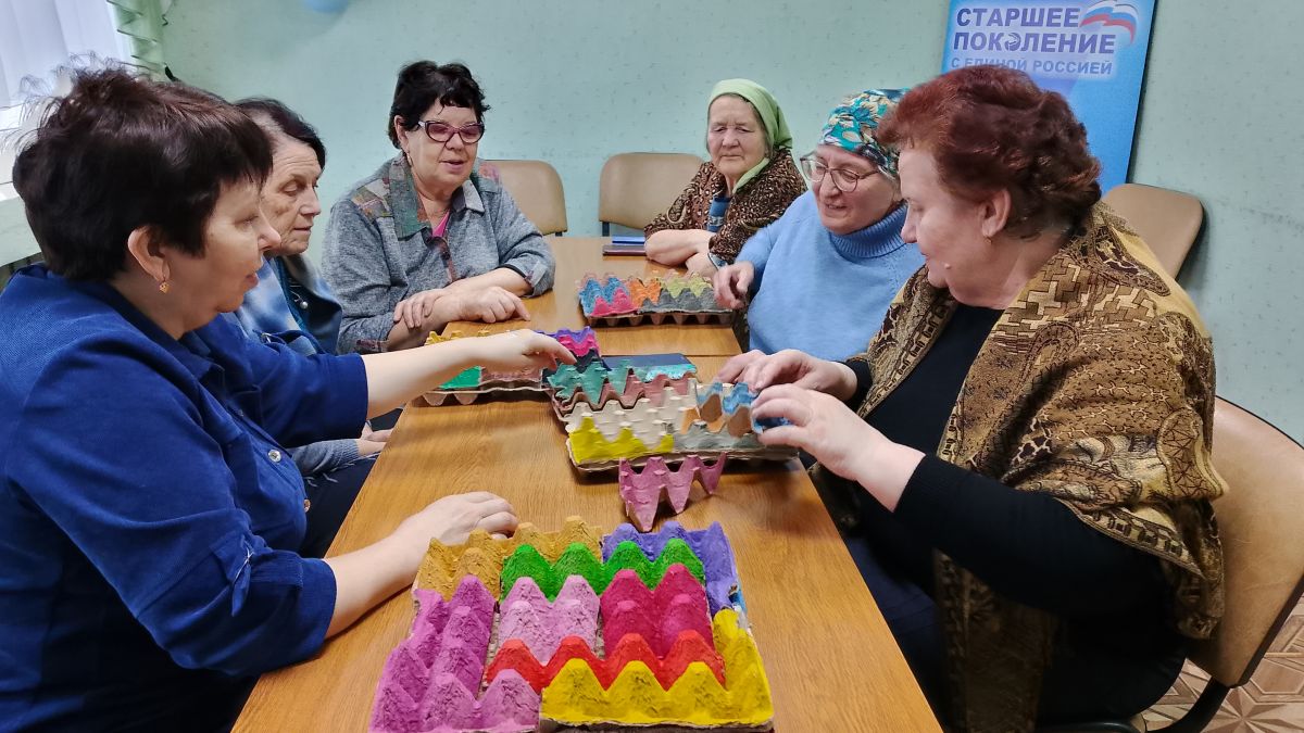 С окончанием новогодних праздников отделение дневного пребывания для пожилых людей и инвалидов вновь наполнилось жизнью!