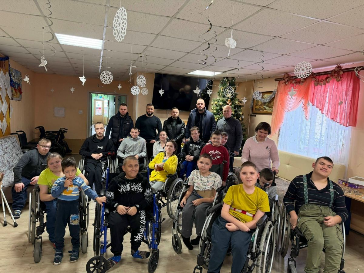 Благодарим наших друзей Романа, Руслана и их команду г. Москва за внимание и заботу о наших детях