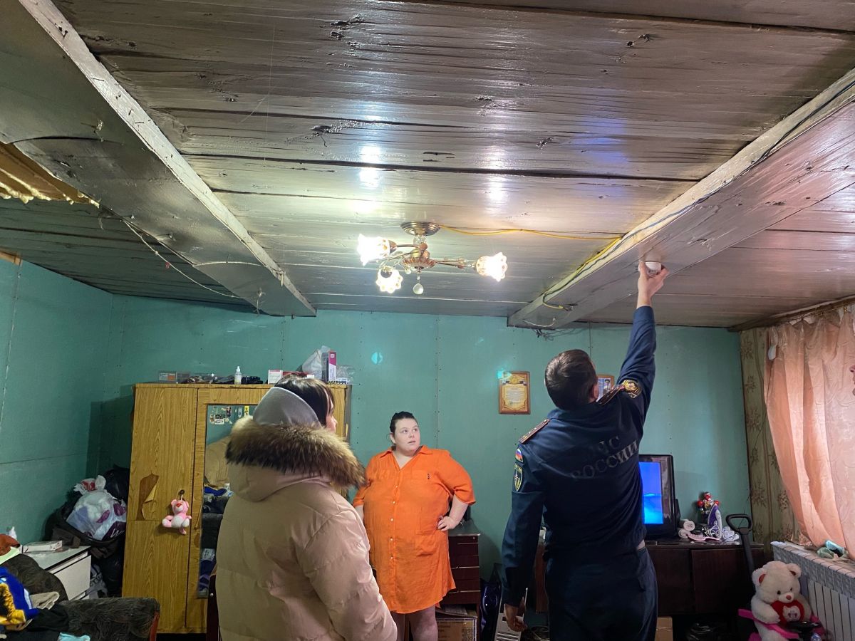 УСТАНОВИ ПОЖАРНЫЙ ИЗВЕЩАТЕЛЬ!