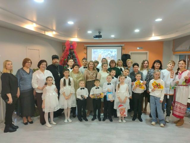 Под чистым небом Рождества