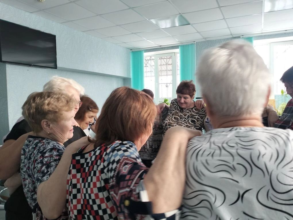 День объятий в отделении дневного пребывания